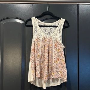 Women’s Floral/lace Blouse